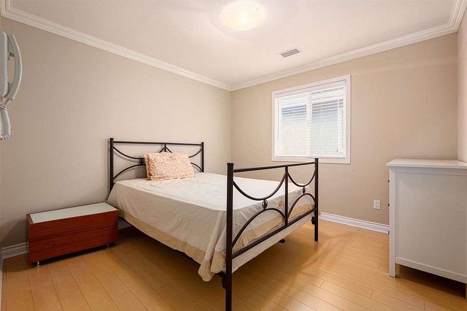 2716 W 42nd Avenue Vancouver, BC - 8