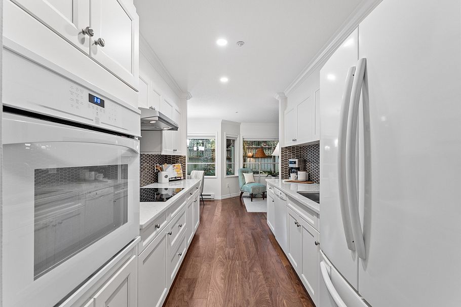 107 3690 Banff Court North Vancouver, BC - 9