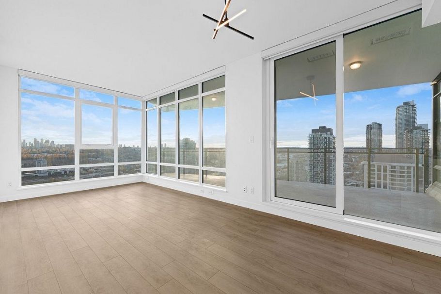 3008 2085 Skyline Court Burnaby, BC - 4