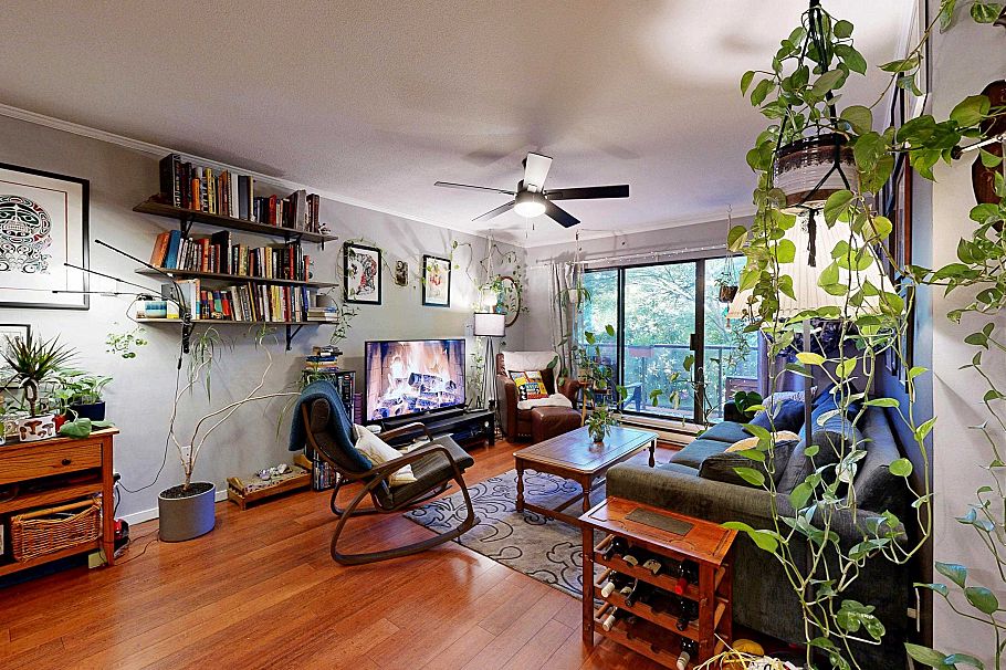 201 2222 Prince Edward Street Vancouver, BC - 4