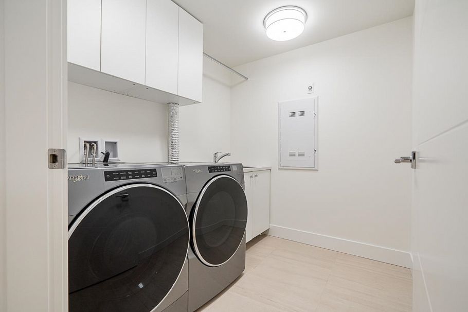 158 W Woodstock Avenue Vancouver, BC - 37