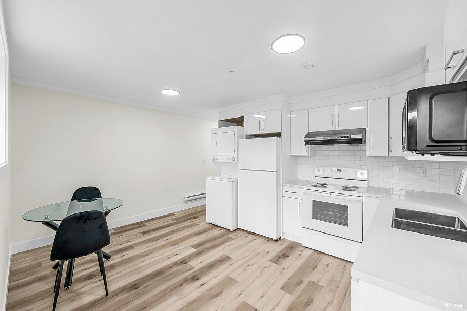 514 W 60th Avenue Vancouver, BC - 30