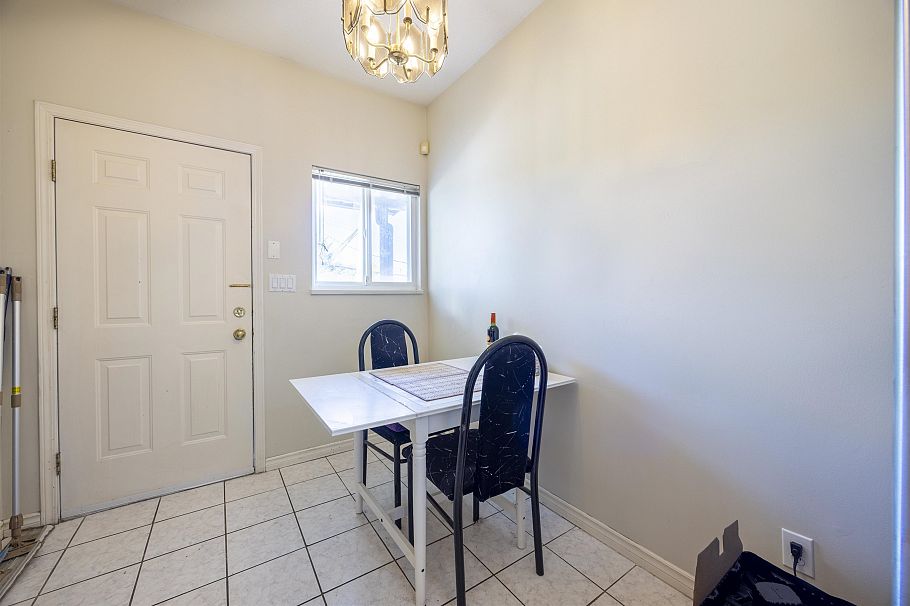 739 E 20th Avenue Vancouver, BC - 11