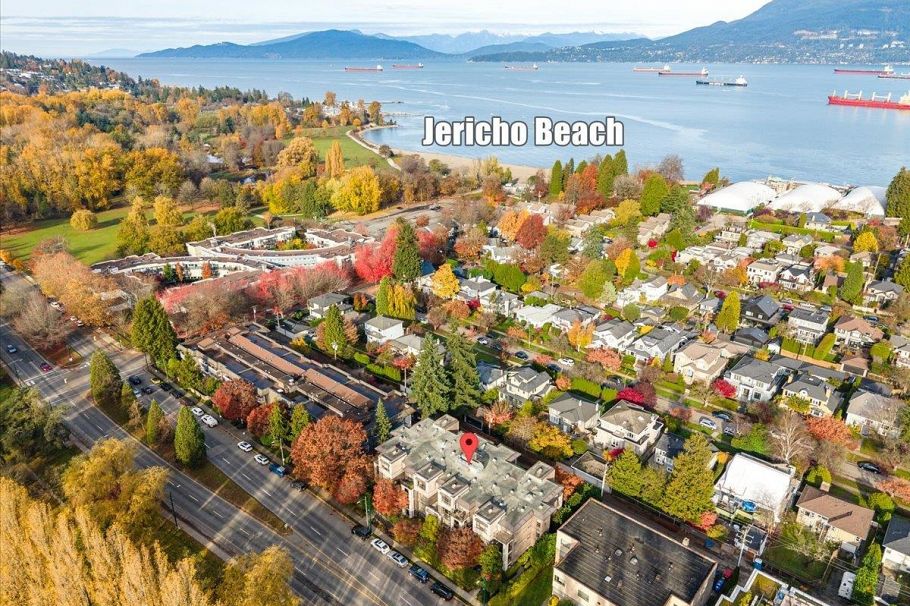 306 3839 W 4th Avenue Vancouver, BC - 5