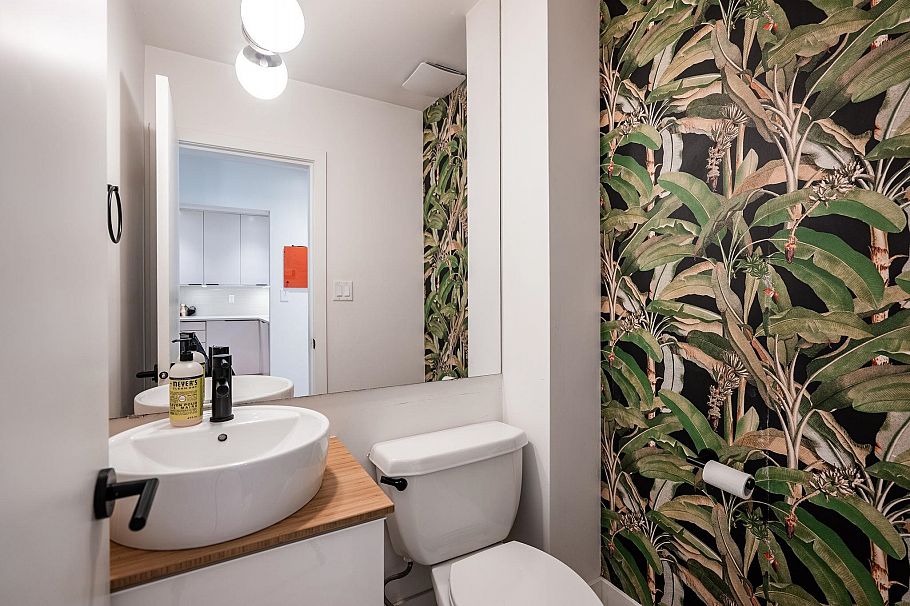 137 3300 Capilano Road North Vancouver, BC - 19