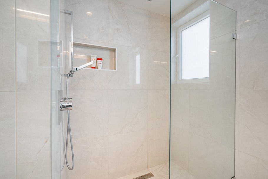 158 W Woodstock Avenue Vancouver, BC - 23