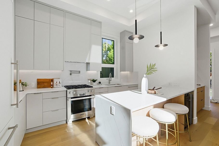 1 6141 Yew Street Vancouver, BC - 7