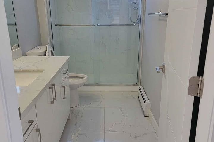 2456 E 19th Avenue Vancouver, BC - 9