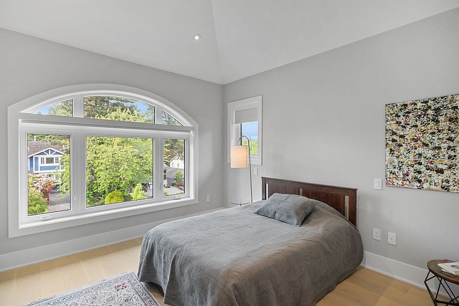 4172 Doncaster Way Vancouver, BC - 14