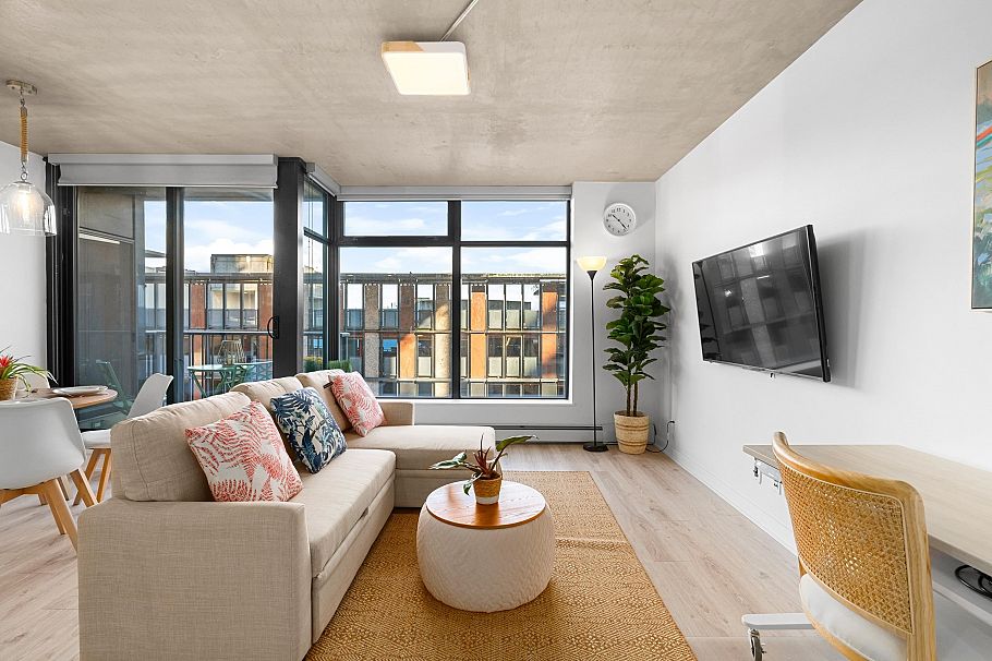 801 128 W Cordova Street Vancouver, BC - 5