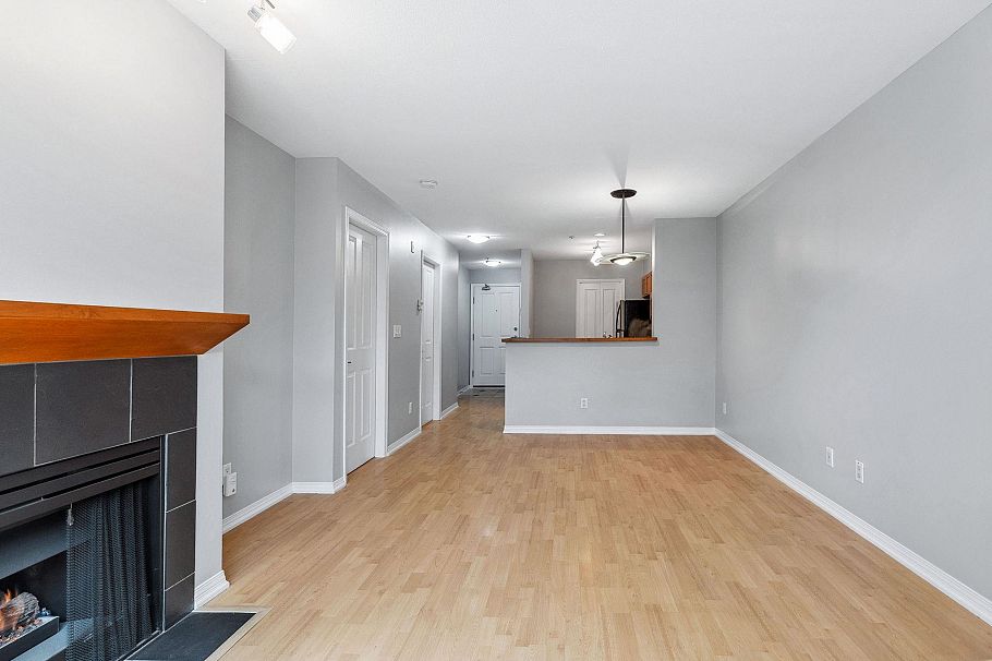 10X 2555 W 4TH AVENUE, Vancouver BC V6K 1P5 Vancouver, BC - 3