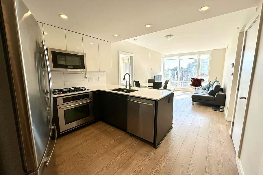 1701 1618 Quebec Street Vancouver, BC - 3