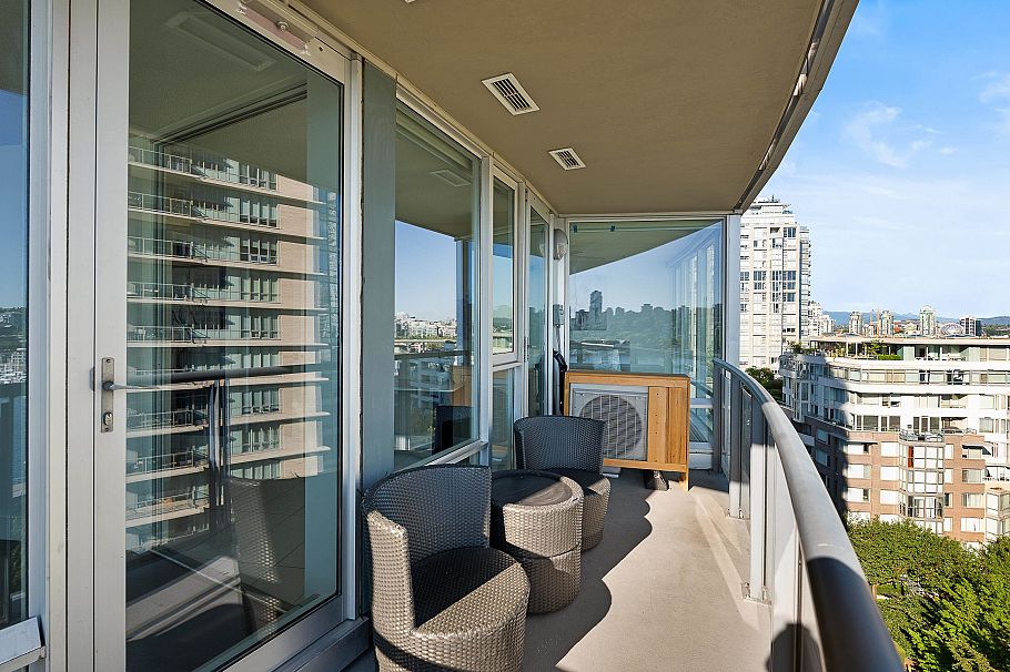 1202 1383 Marinaside Crescent Vancouver, BC - 26