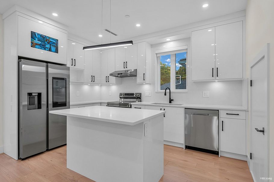 3 3090 Vanness Avenue Vancouver, BC - 8