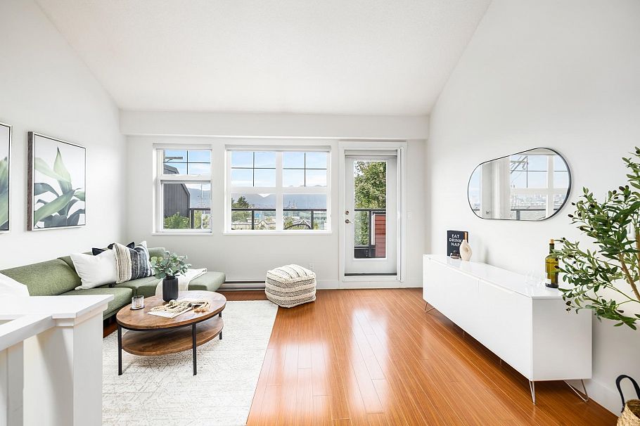 2276 St. George Street Vancouver, BC - 1