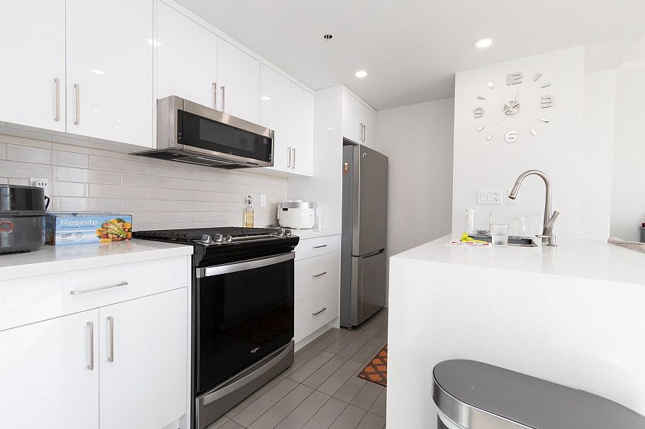 2605 33 SMITHE STREET, Vancouver BC V6B 0B5 Vancouver, BC - 5