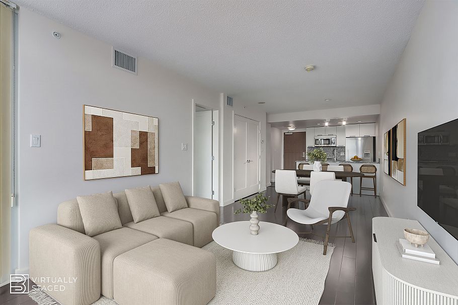 768 2080 W Broadway Vancouver, BC - 2