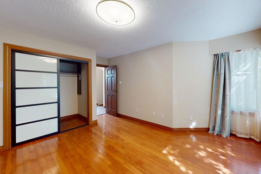 2395 Oak Street Vancouver, BC - 21