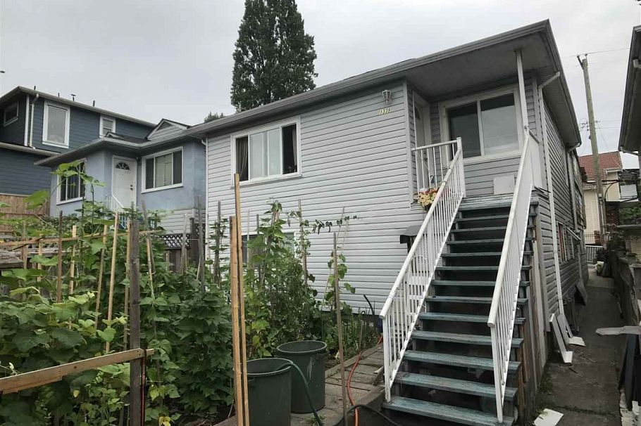 1339 E 41st Avenue Vancouver, BC - 5