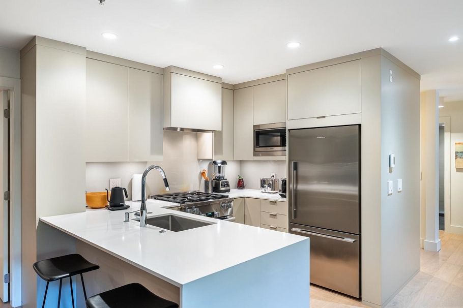 101 1858 W 5th Avenue Vancouver, BC - 17