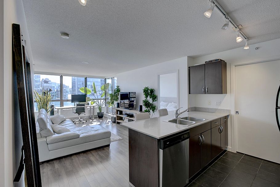 938 Smithe Street Vancouver, BC - 15