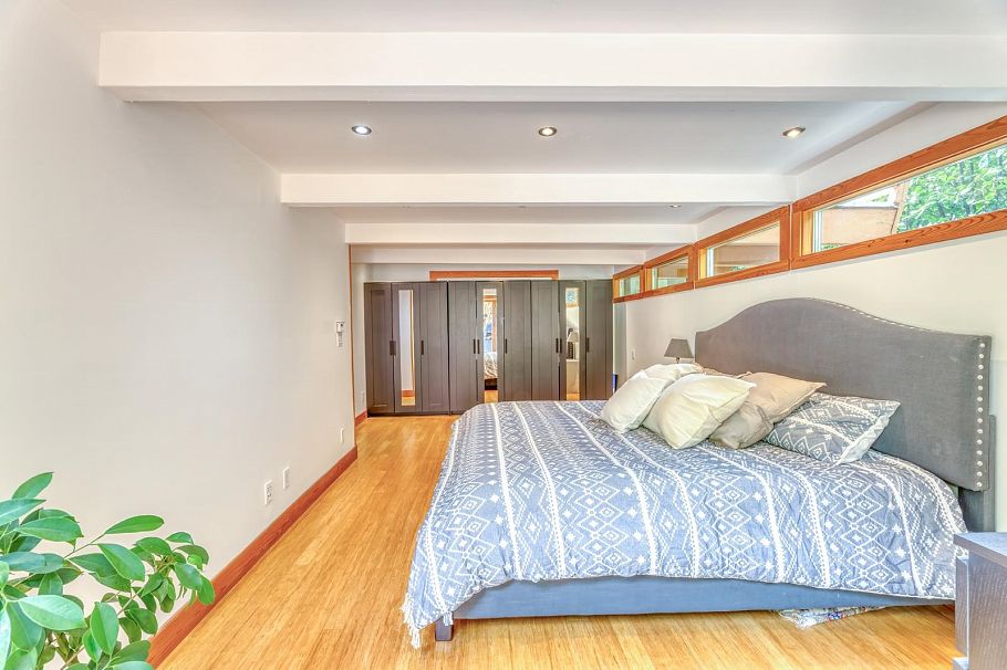 466 E Kings Road North Vancouver, BC - 19