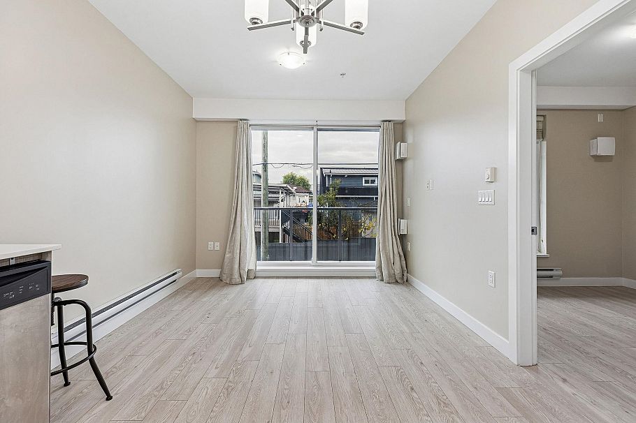 212 1838 Renfrew Street Vancouver, BC - 10