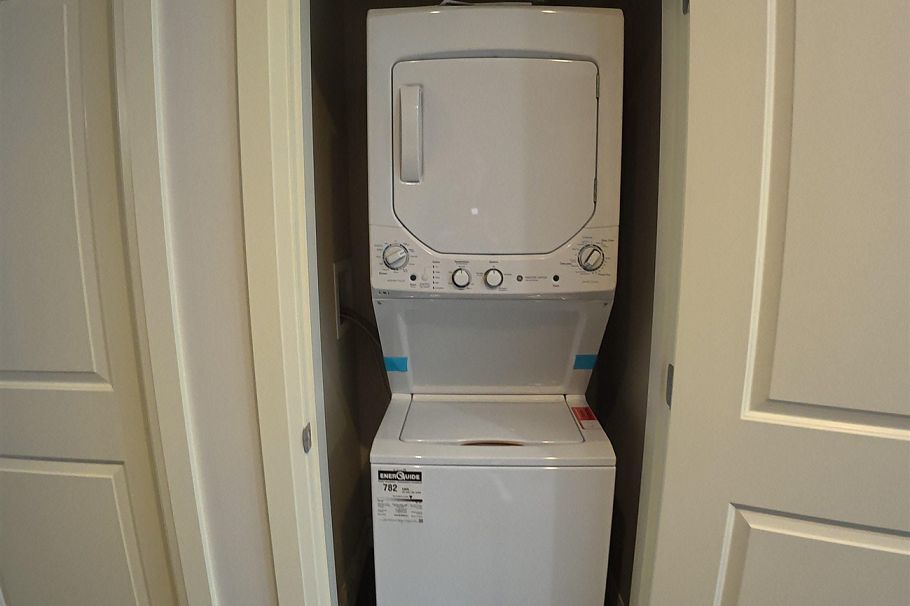 2826 W15TH AVE, Vancouver BC V6K 2Z9 Vancouver, BC - 2