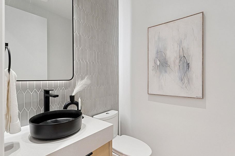 1 3036 W 14th Avenue Vancouver, BC - 9