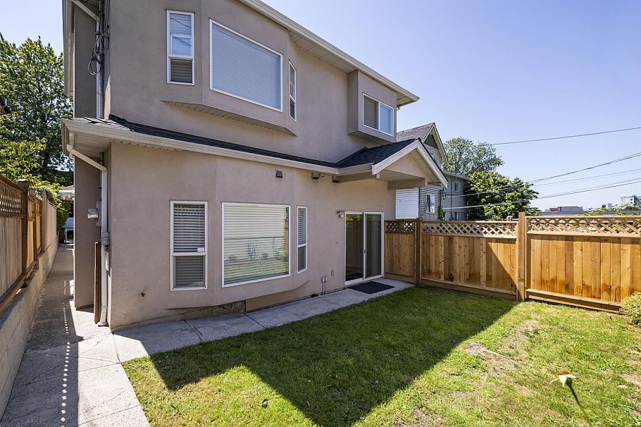 2229 Oxford Street Vancouver, BC - 22