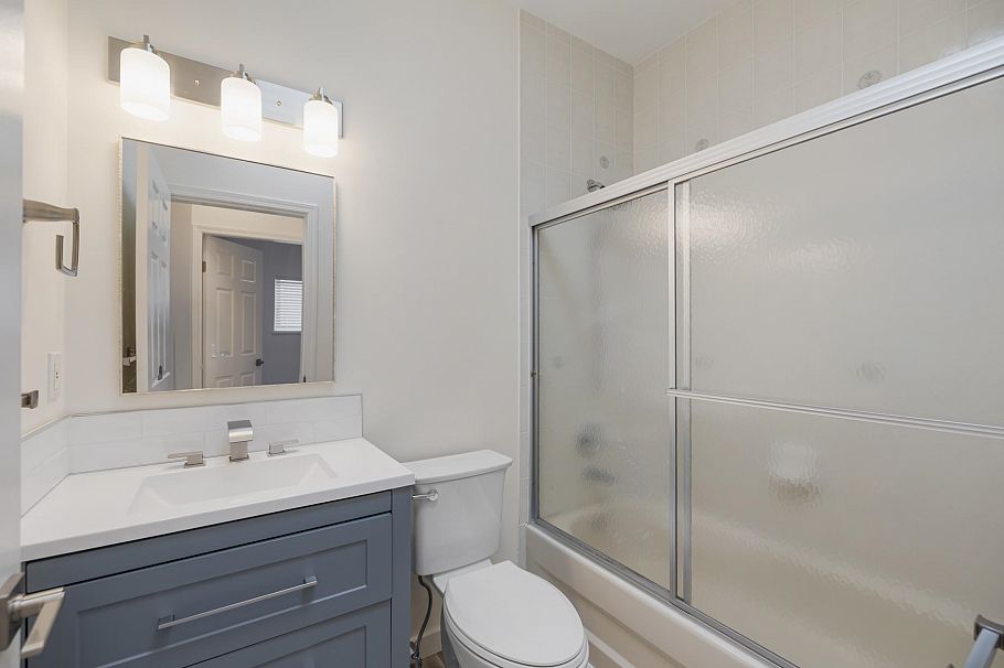 2229 Oxford Street Vancouver, BC - 35