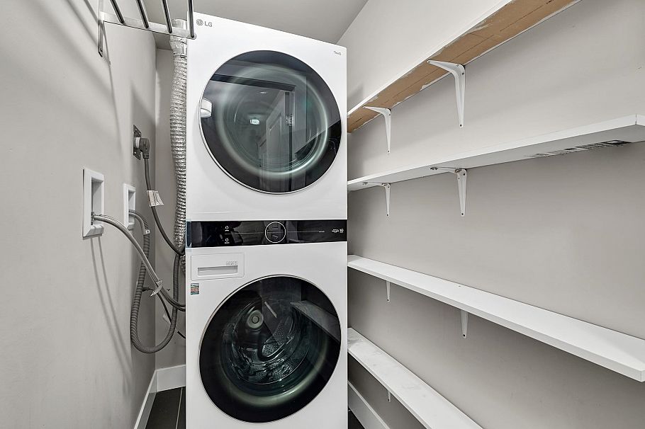 208 707 E 43rd Avenue Vancouver, BC - 25