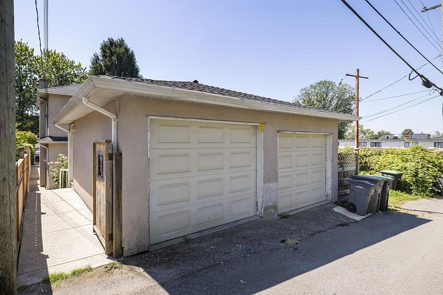 2229 Oxford Street Vancouver, BC - 37