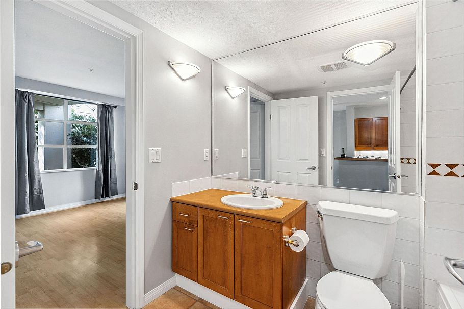 10X 2555 W 4TH AVENUE, Vancouver BC V6K 1P5 Vancouver, BC - 19