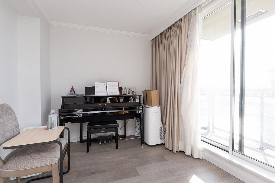 2605 33 SMITHE STREET, Vancouver BC V6B 0B5 Vancouver, BC - 3