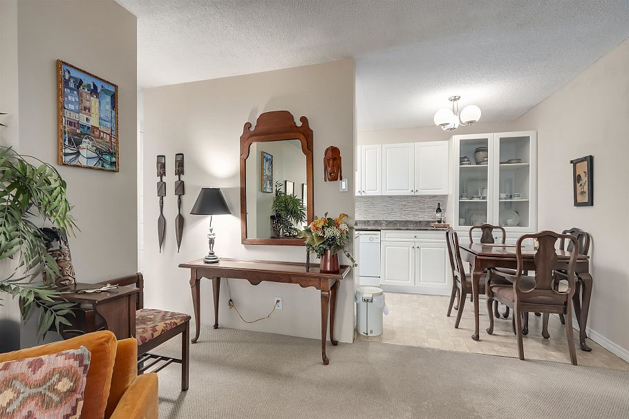 208 2016 Fullerton Avenue North Vancouver, BC - 8