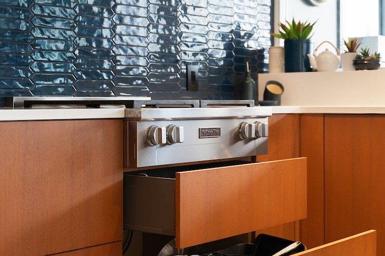 1702 1205 W Hastings Street Vancouver, BC - 12