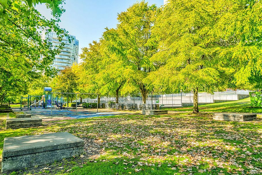 406 1323 Homer Street Vancouver, BC - 33