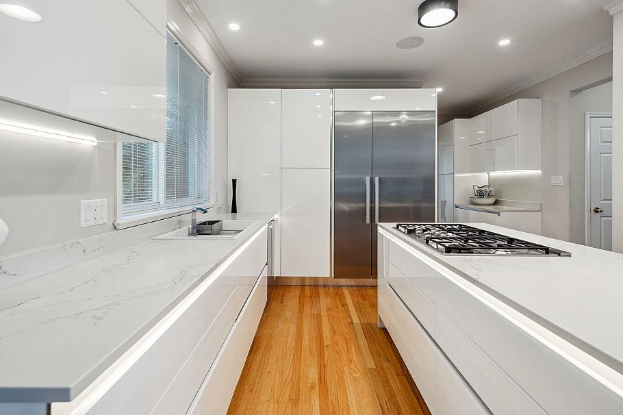 3823 Michener Way North Vancouver, BC - 11