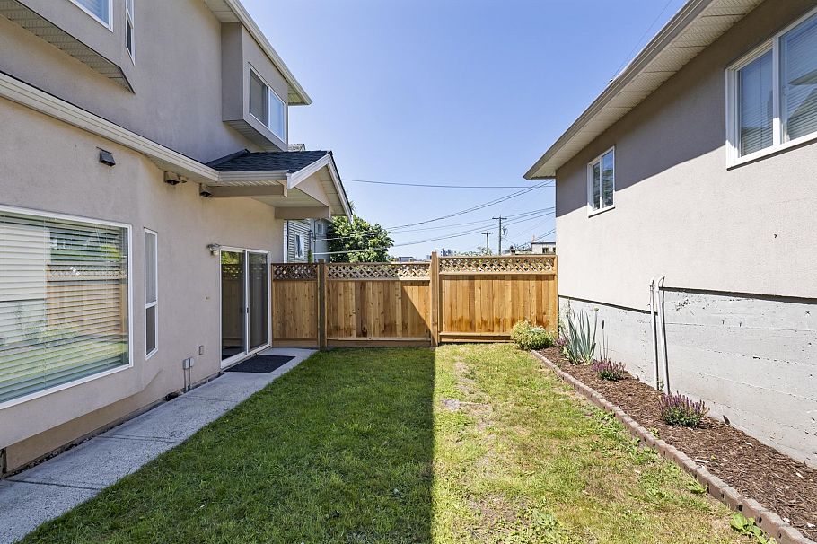 2229 Oxford Street Vancouver, BC - 23