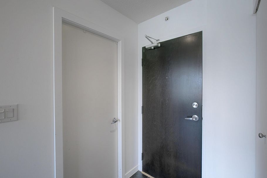 938 Smithe Street Vancouver, BC - 7