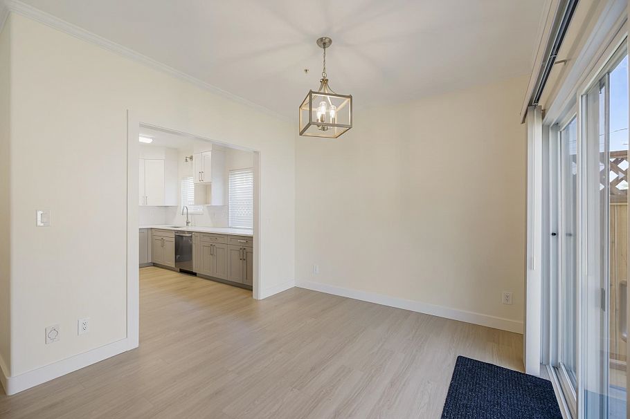 2229 Oxford Street Vancouver, BC - 13