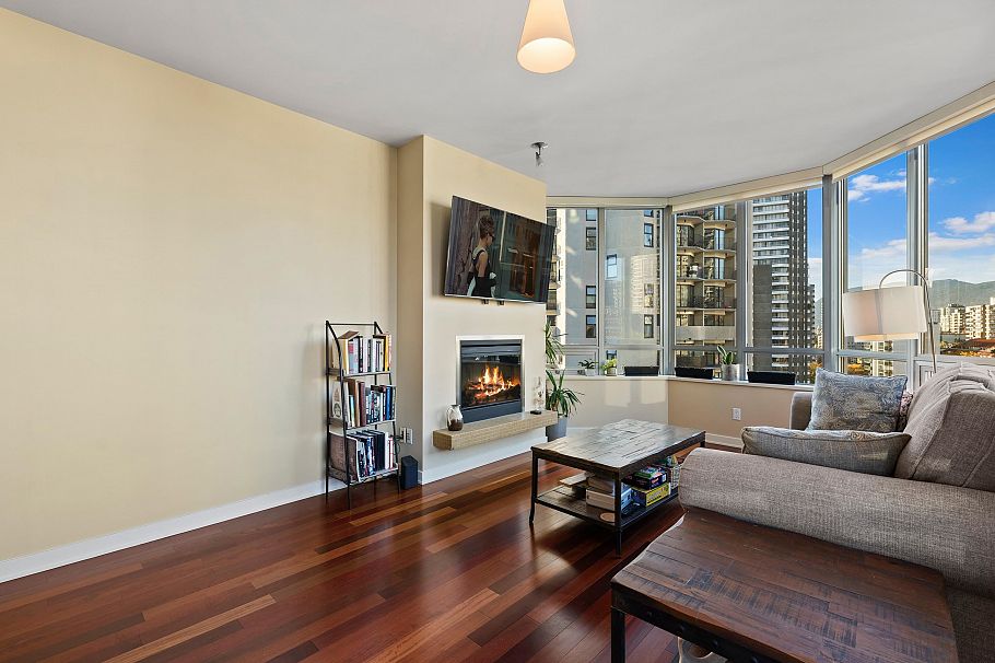 1206 1005 Beach Avenue Vancouver, BC - 3