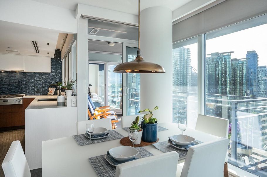 1702 1205 W Hastings Street Vancouver, BC - 16