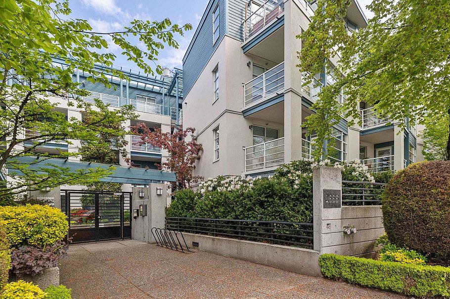 10X 2555 W 4TH AVENUE, Vancouver BC V6K 1P5 Vancouver, BC - 1