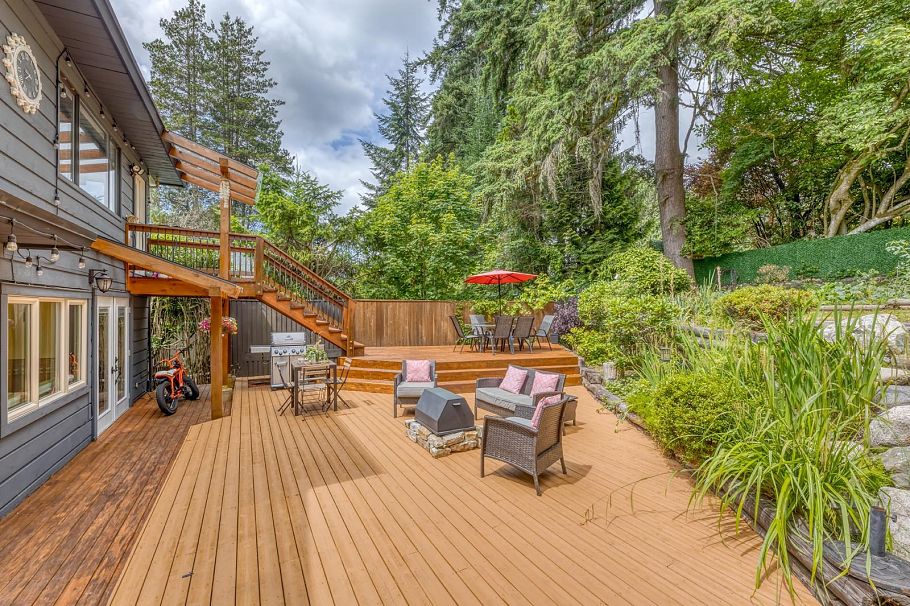 466 E Kings Road North Vancouver, BC - 29