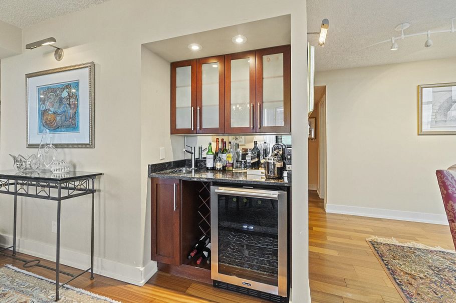 1904 738 Boughton Street Vancouver, BC - 14