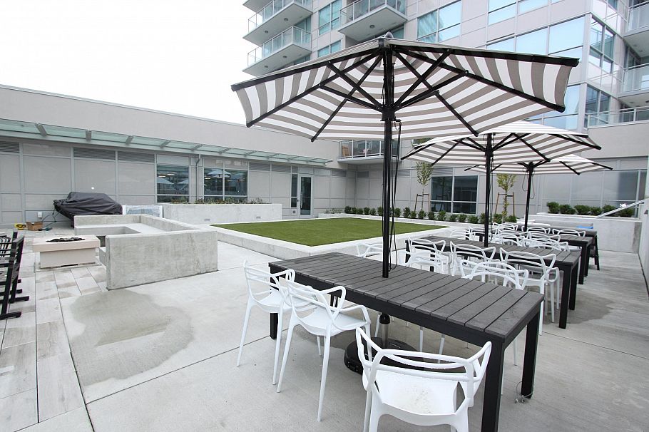 1609 125 E 14th Street North Vancouver, BC - 17