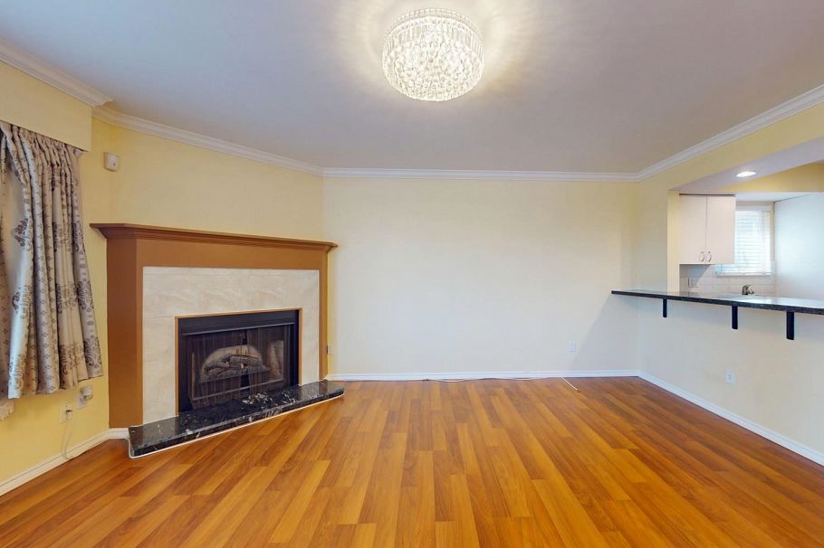 2395 Oak Street Vancouver, BC - 4