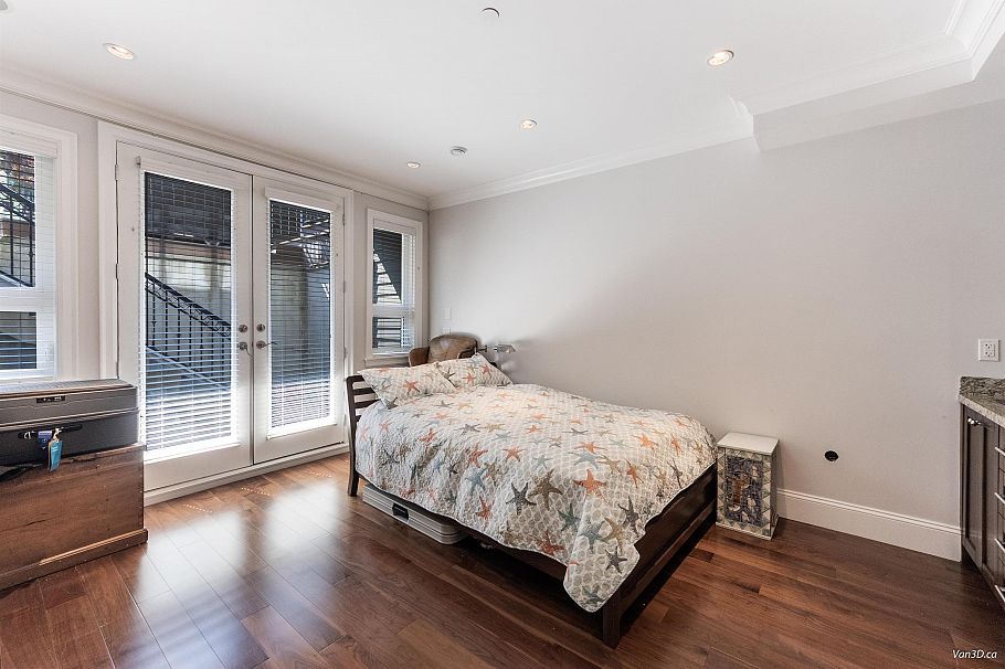 4698 W 11th Avenue Vancouver, BC - 26